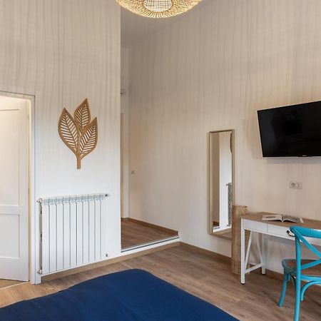 B&B Vitruvio Suites Formia Bagian luar foto