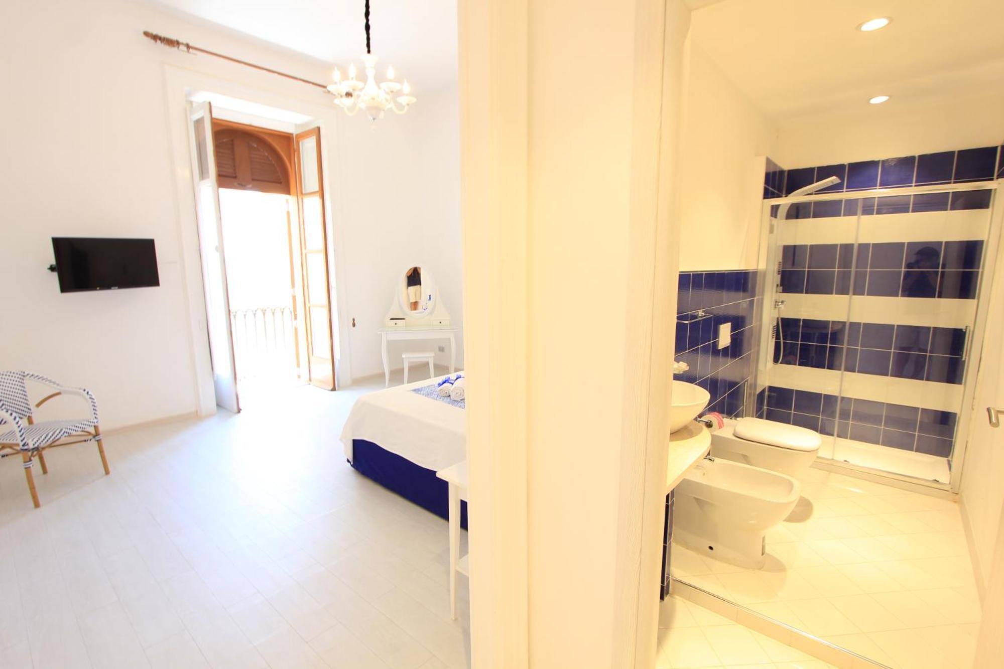 B&B Vitruvio Suites Formia Ruang foto