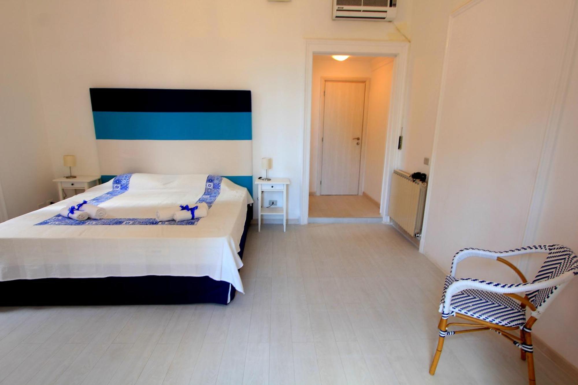 B&B Vitruvio Suites Formia Ruang foto