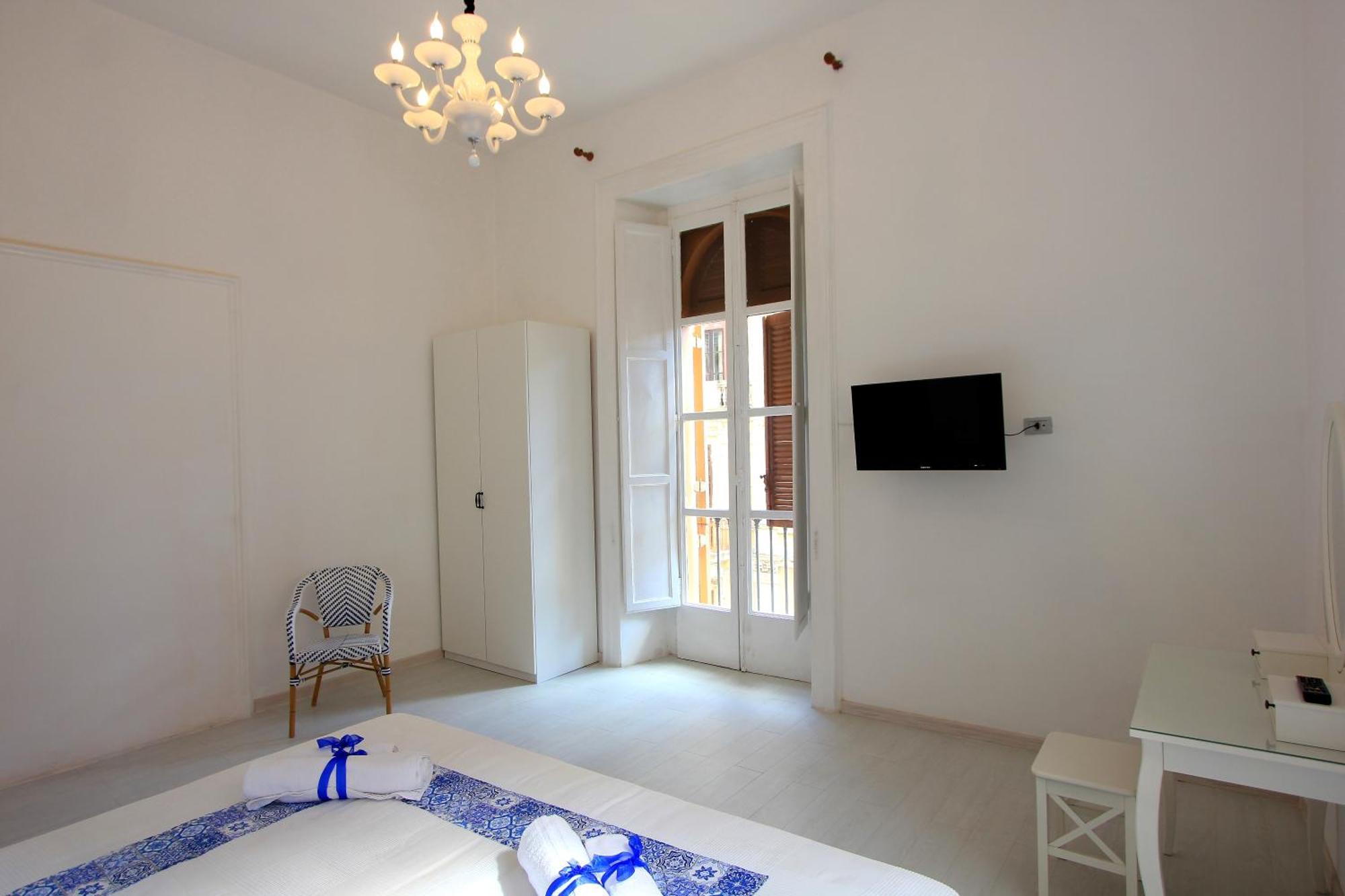 B&B Vitruvio Suites Formia Ruang foto