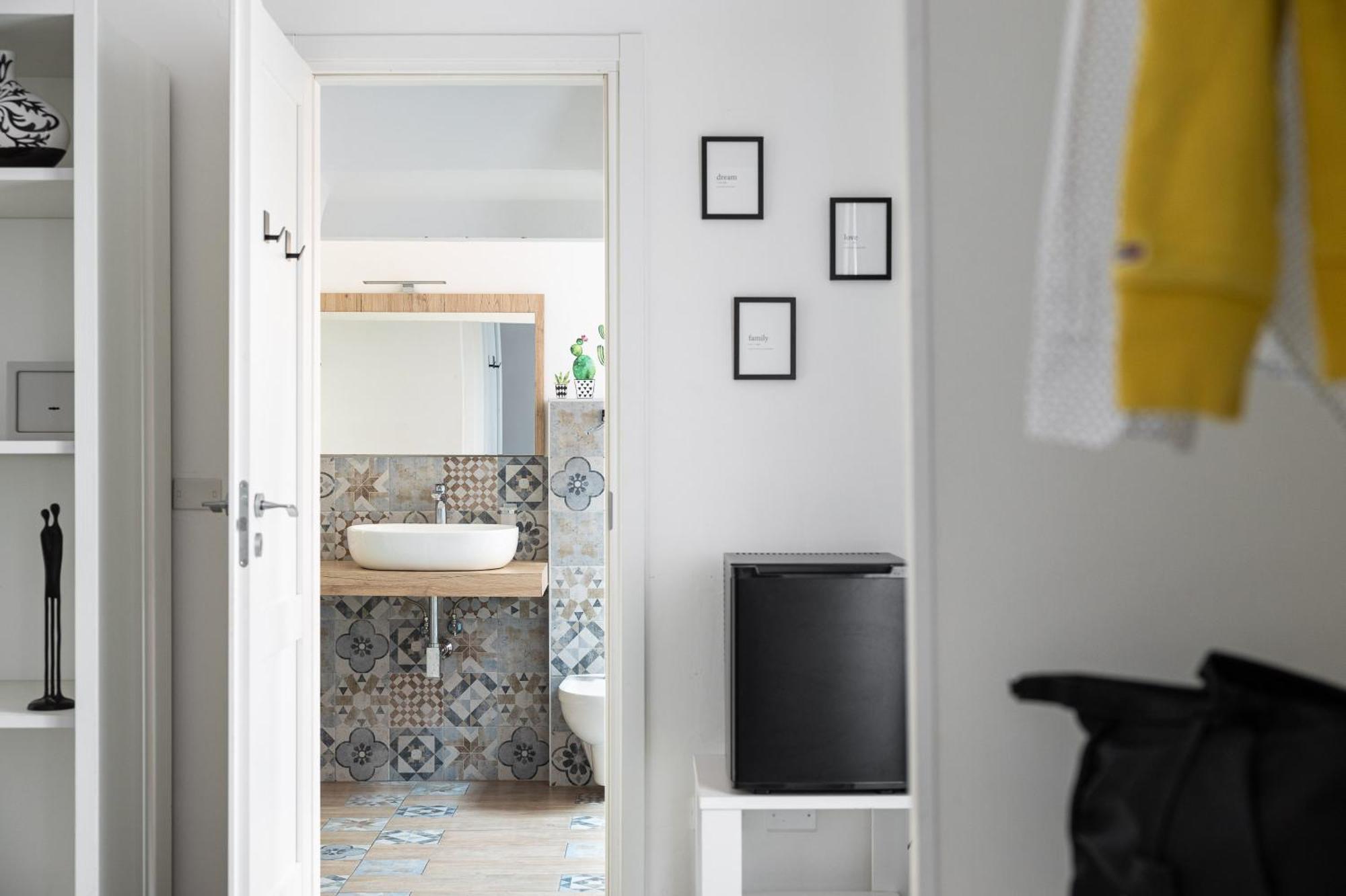 B&B Vitruvio Suites Formia Bagian luar foto