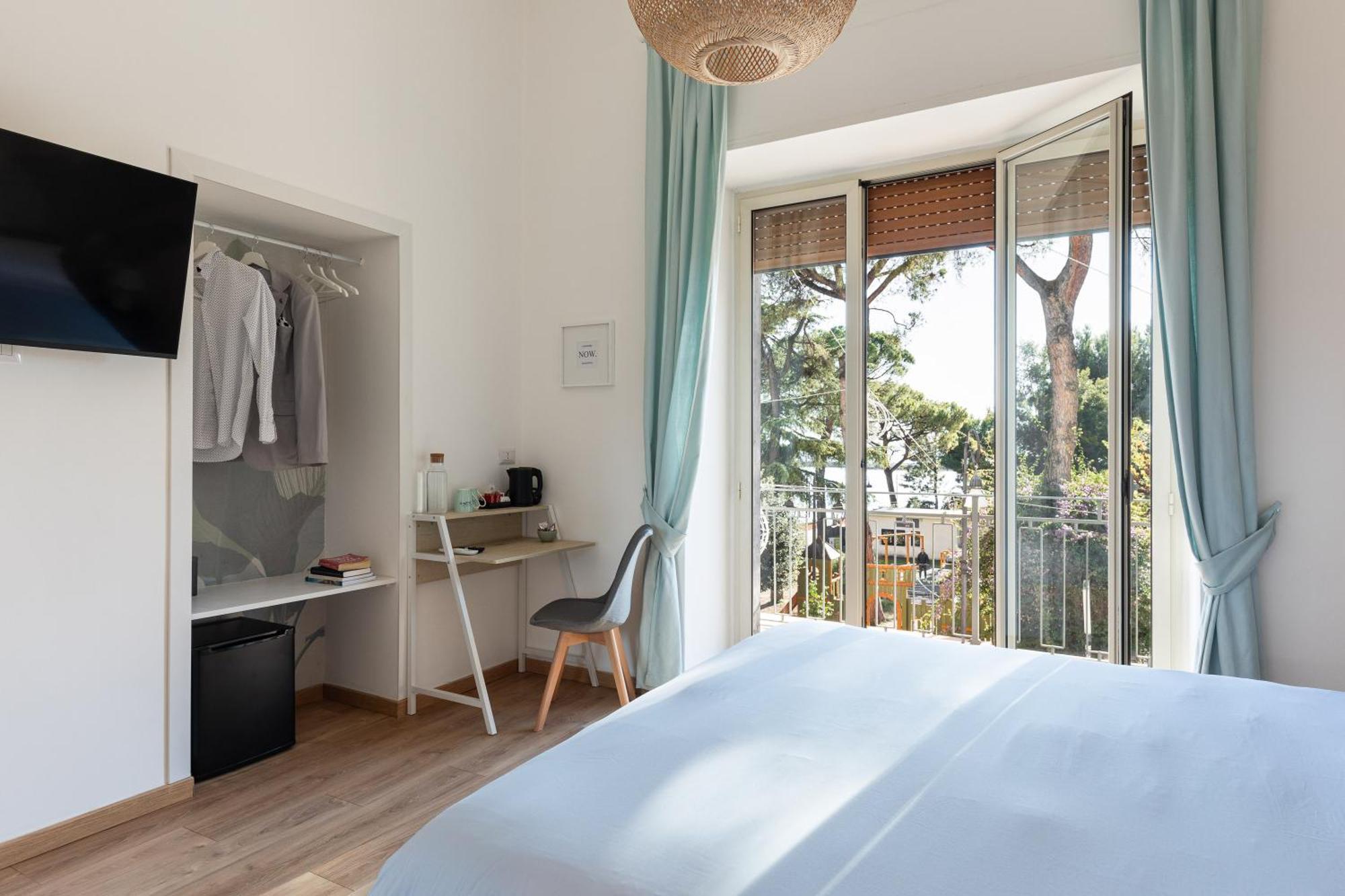 B&B Vitruvio Suites Formia Bagian luar foto