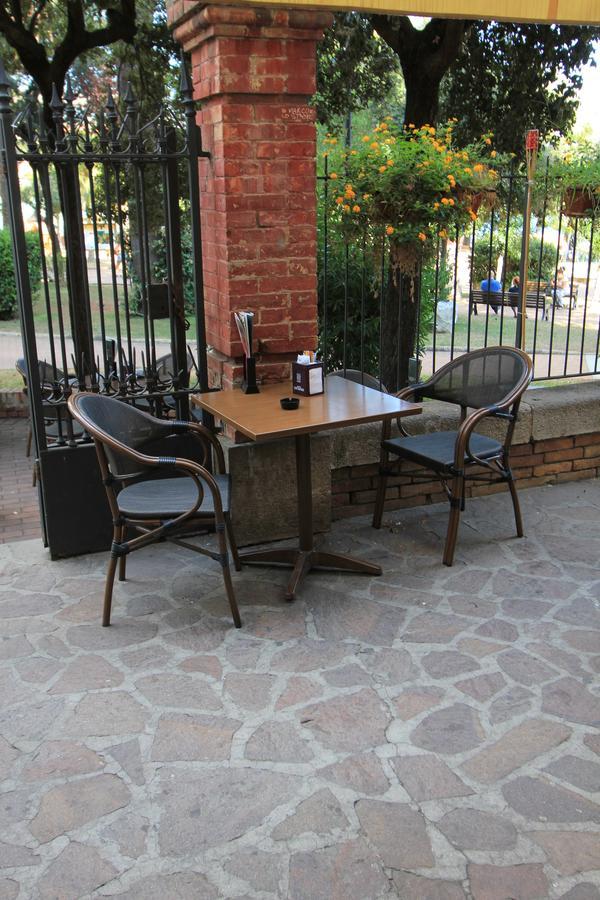 B&B Vitruvio Suites Formia Bagian luar foto