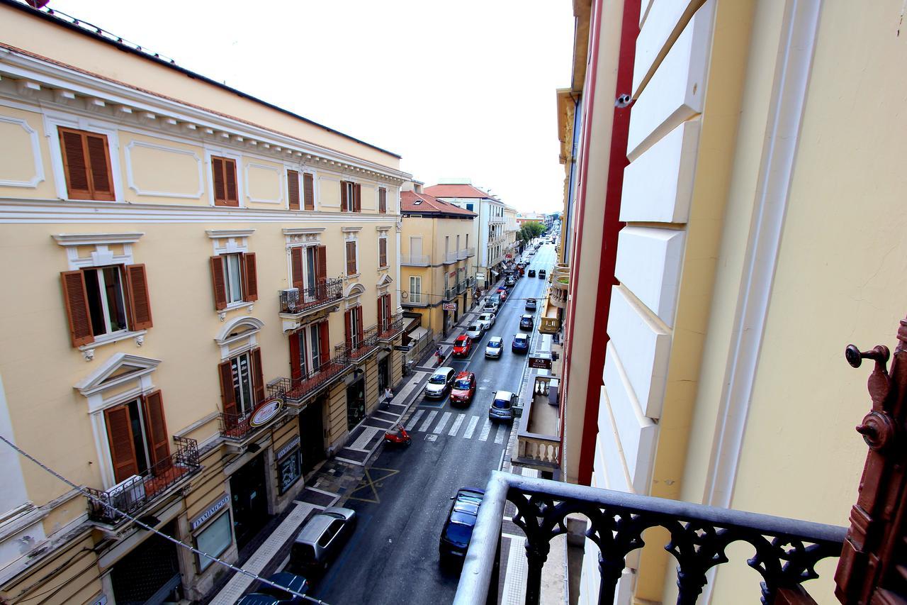 B&B Vitruvio Suites Formia Bagian luar foto