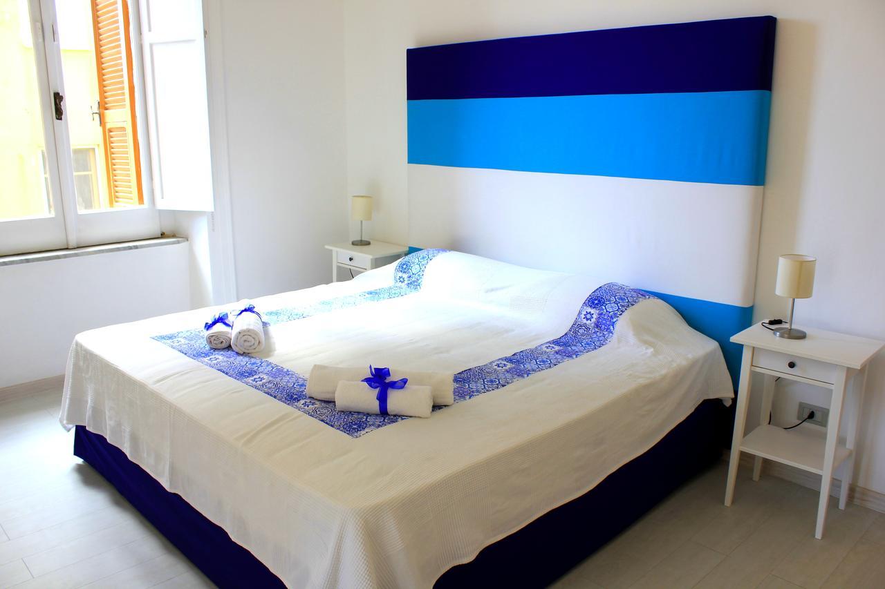 B&B Vitruvio Suites Formia Ruang foto